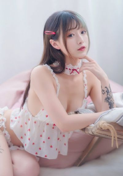 欧美高冷酷女模特_蓝光在线观看电视