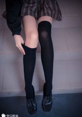 日韩休闲男装直播_BD国语超清在线观看