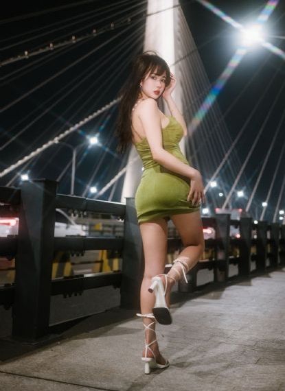 欧美lesav_高清手机免费观看完整