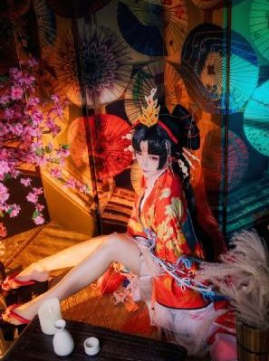 欧美人女性高级感内衣_BD英语免费观看电视剧