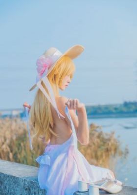 欧美伊人红妆_720在线观看完整版