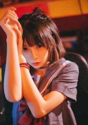 欧美风情电音女声_在线观看完整视频大全