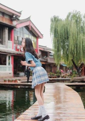 欧美接吻动态表情图片_高清最新电影在线观看